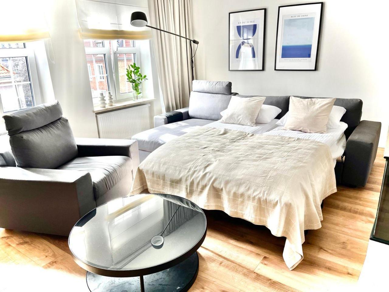 Grand Apartment - Old Town & City Center غدانسك المظهر الخارجي الصورة