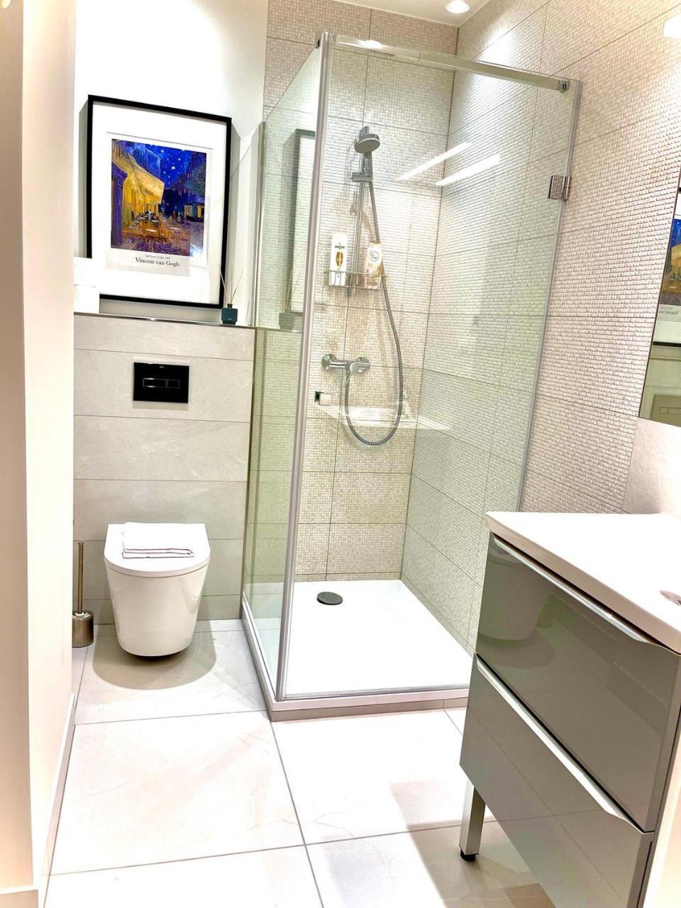 Grand Apartment - Old Town & City Center غدانسك المظهر الخارجي الصورة
